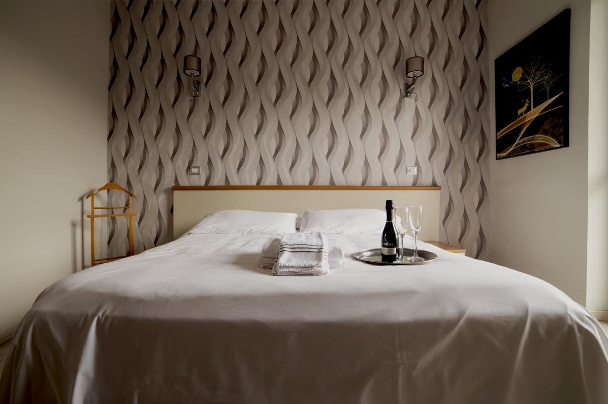 Hotel Frejus Collegno Esterno foto