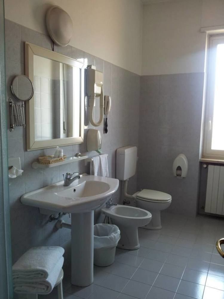 Hotel Frejus Collegno Esterno foto