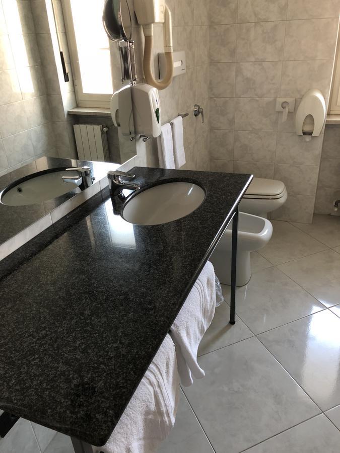 Hotel Frejus Collegno Esterno foto