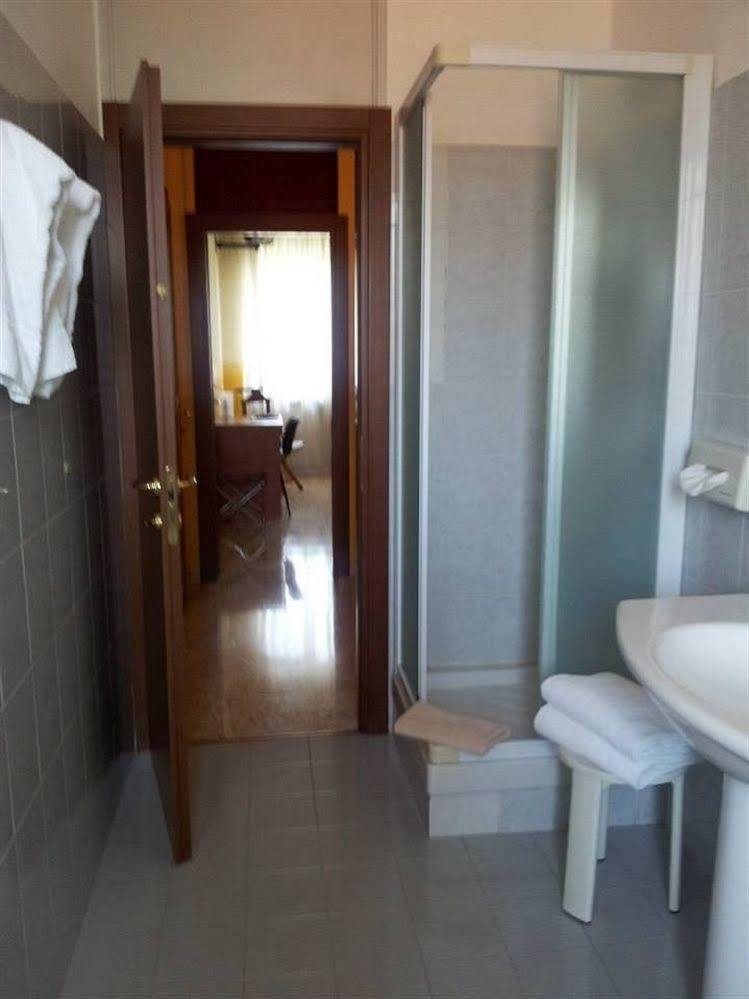 Hotel Frejus Collegno Esterno foto