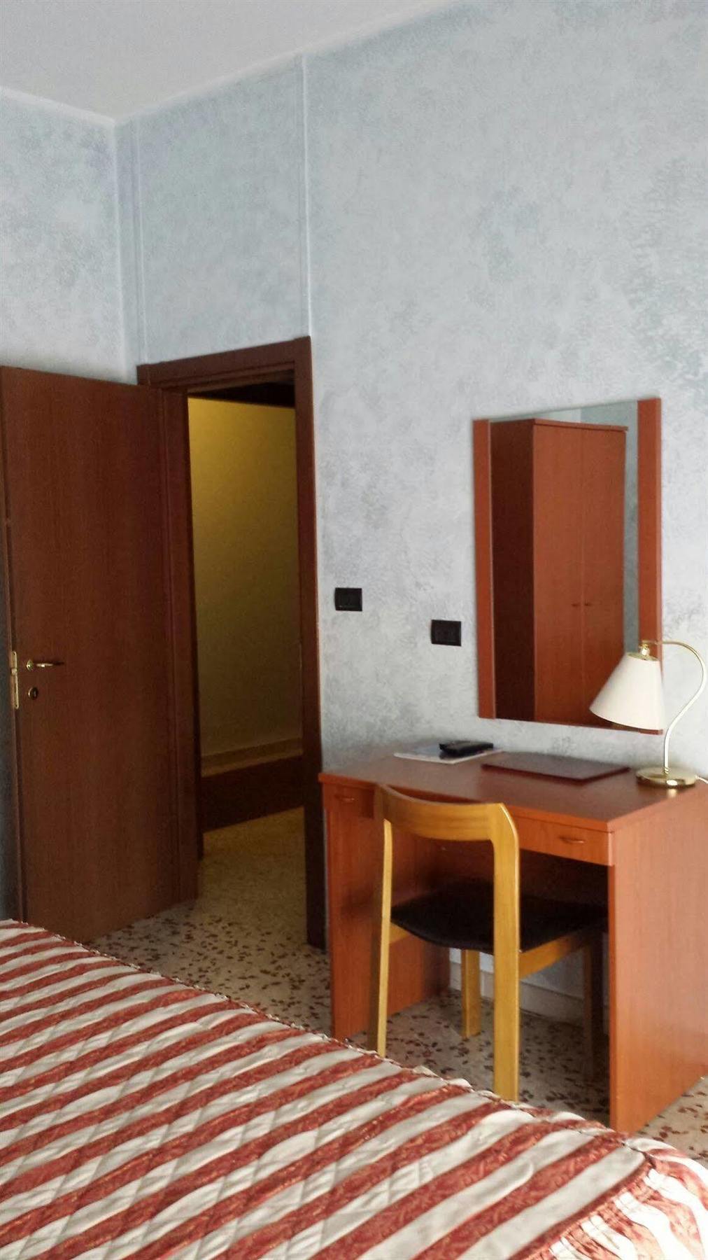 Hotel Frejus Collegno Esterno foto