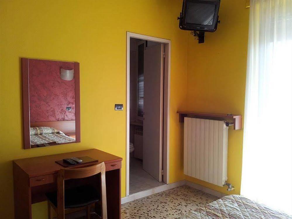 Hotel Frejus Collegno Esterno foto